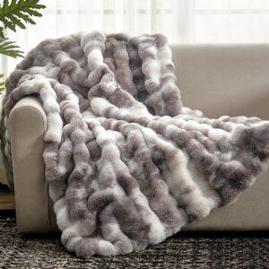 Luxury Faux Fur Throw Blanket